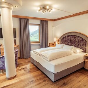 Schönes gemütliches Doppelbettzimmer im Hotel Neuhintertux in Tirol